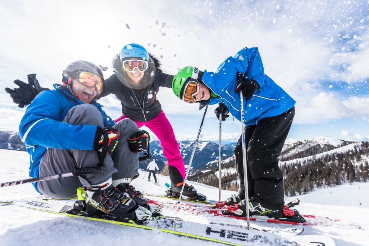 Appartementanlage Thermenblick Ski In & Ski Out Бад Кляйнкирххайм Экстерьер фото